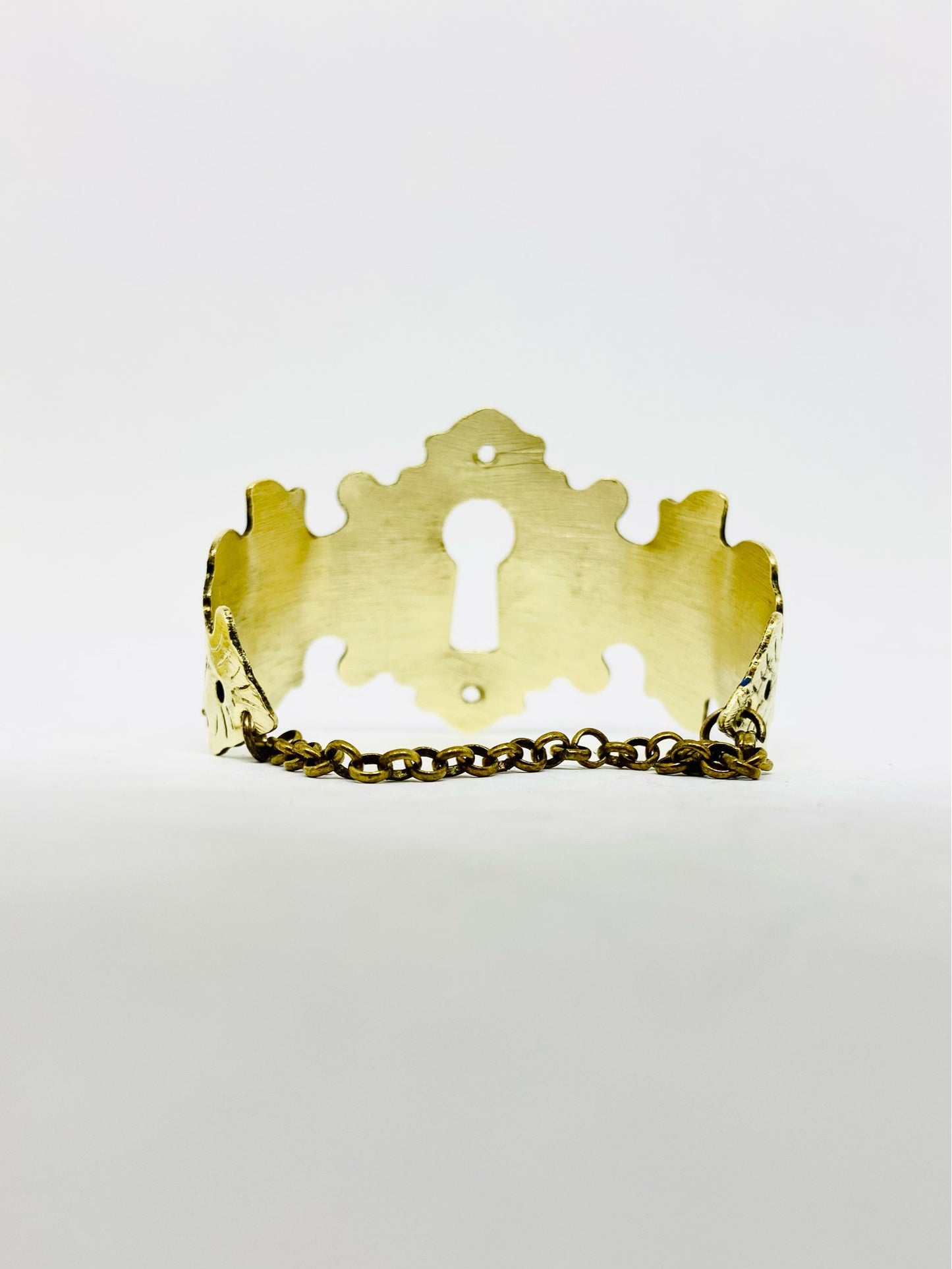 Bracciale SERRATURA OTTONE QUEEN LUCIDO, realizzato con un'antica serratura