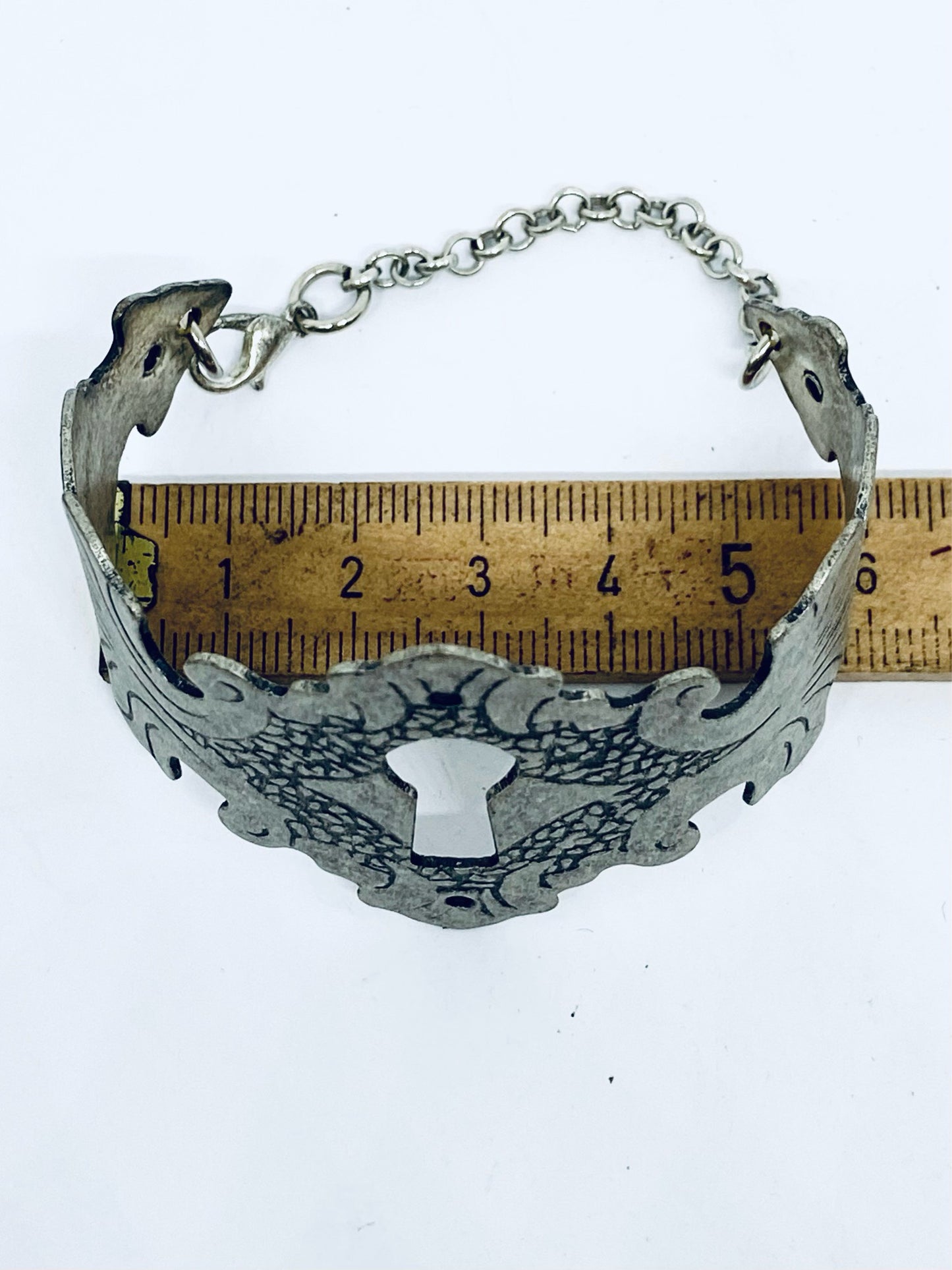 Bracciale SERRATURA ZAMA QUEEN, realizzata con un'antica serratura