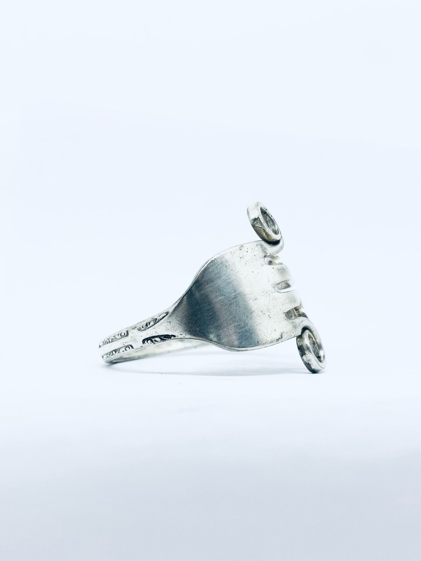 Bracciale FORCHETTA realizzato con un'antica posata