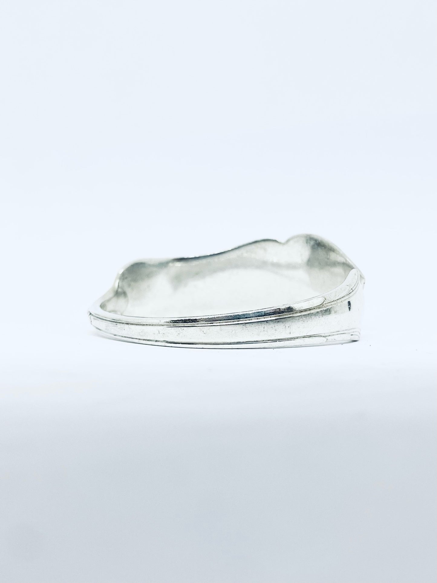 Bracciale MASTER BUTTER KNIFE realizzato con un'antica posata, in lega d'argento