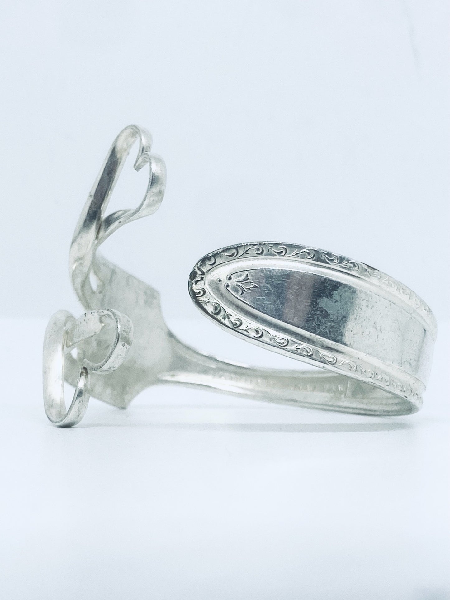 Bracciale FORCHETTA CUORI in lega d'argento realizzato con un'antica posata