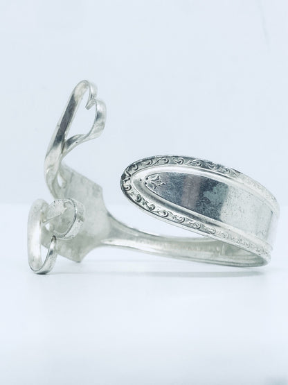 Bracciale FORCHETTA CUORI in lega d'argento realizzato con un'antica posata