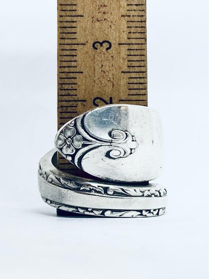Anello SPIRALE MANICO CUCCHIAINO realizzato con antica posata in argento